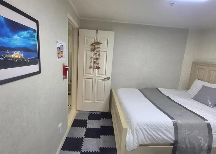 Apartment The Hari House-familly Near Jamsil Station Lotte World