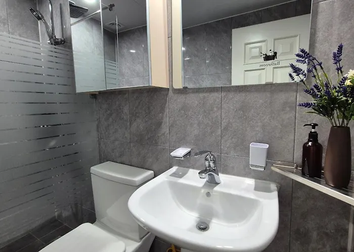 Apartment The Hari House-familly Near Jamsil Station Lotte World