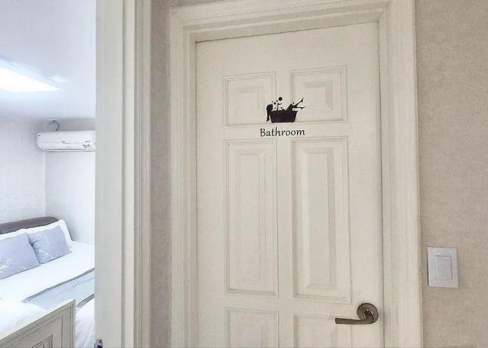 The Hari House-familly Near Jamsil Station Lotte World Apartment Seoul